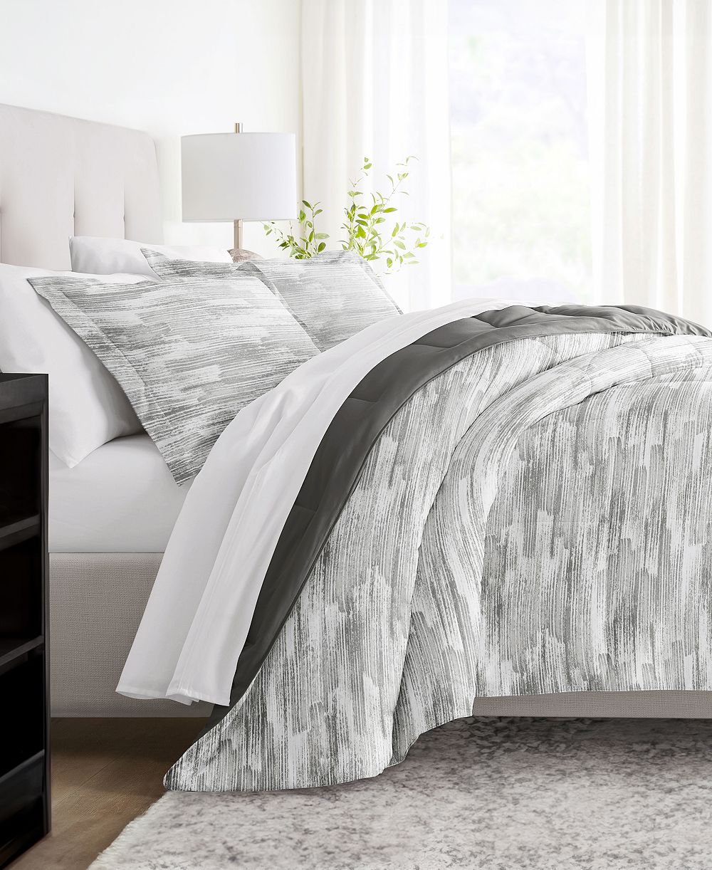 ienjoy Home Textured Stripe 2-Piece Comforter Set, Twin/Twin XL