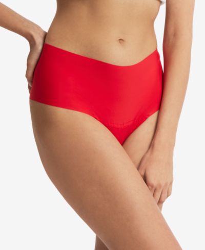 Sleigh Queen Red