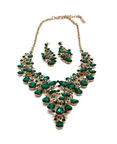 SOHI Women's Green Maxi Stone Necklace And Earrings (Set Of 2)