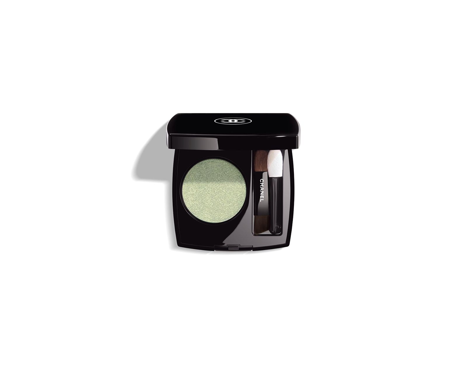 CHANEL OMBRE ESSENTIELLE Multi-Use Longwearing Eyeshadow