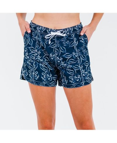 Navy blooms