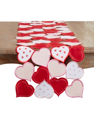 Скатерть-раннер Saro Lifestyle Romantic Hearts Cutout 16"x72"