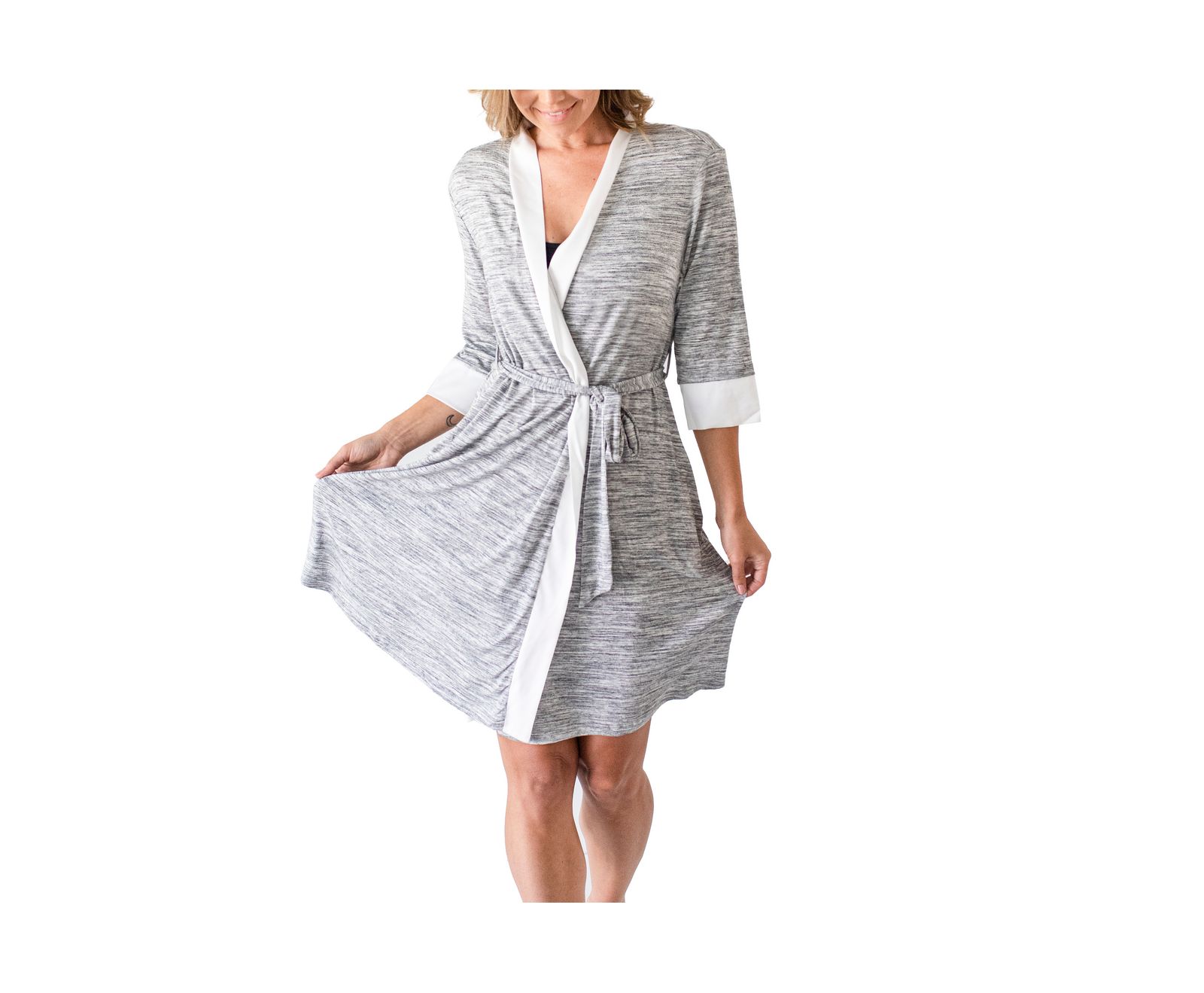 Kindred Bravely Maternity Emmaline Postpartum Robe - две позиции пояса