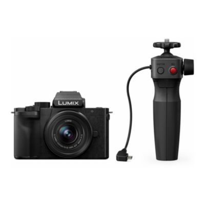 Беззеркальная камера Panasonic LUMIX DC-G100D с объективом G Vario 12-32mm f/3.5-5.6 ASPH OIS и штативной рукояткой