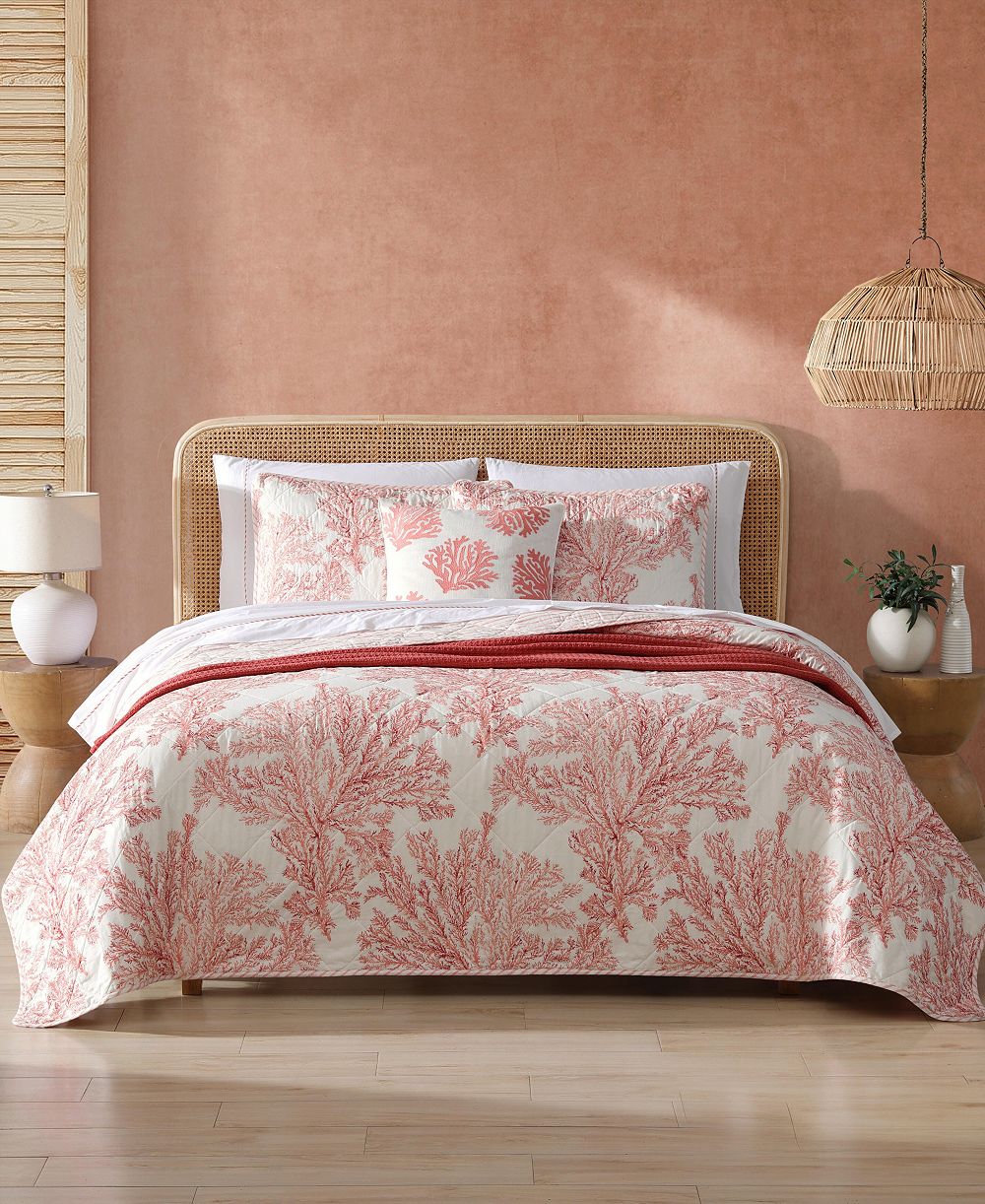 Tommy Bahama Home Coral Garden Reversible 3 Piece Quilt Set, King