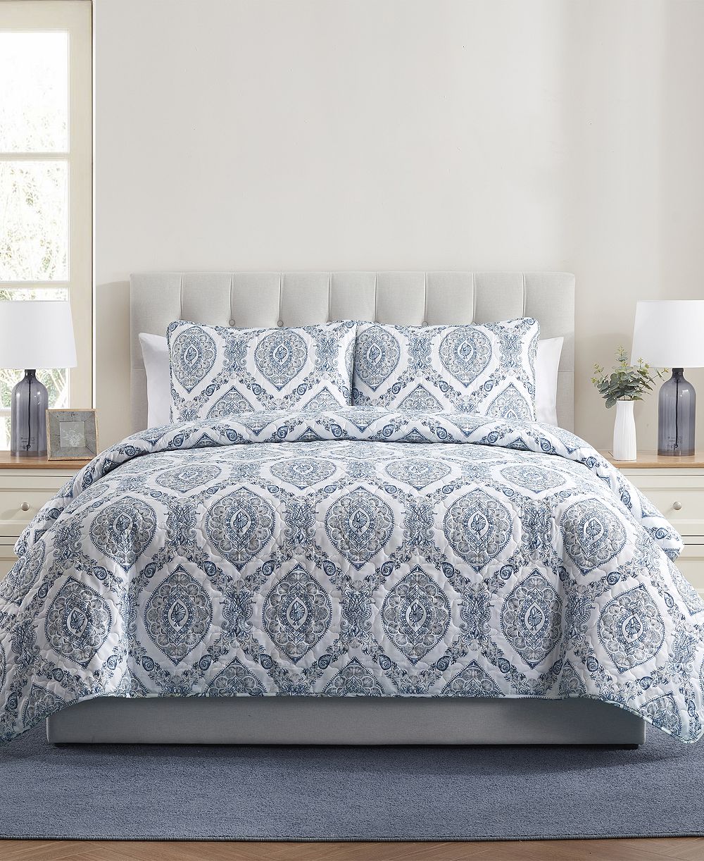 VCNY Home Sea Damask 3-Piece Quilt Set, King