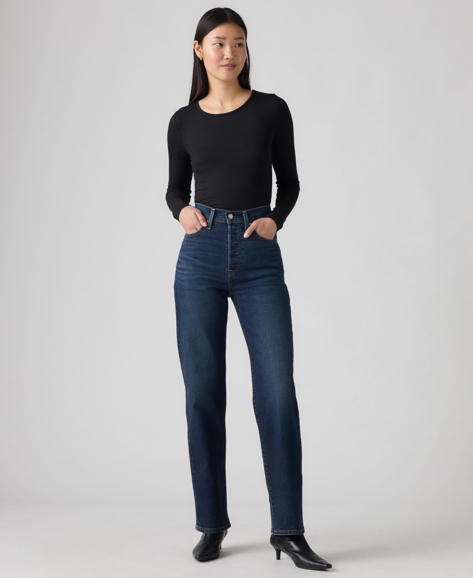 Женские джинсы Levi's Ribcage с высокой посадкой и прямыми штанинами