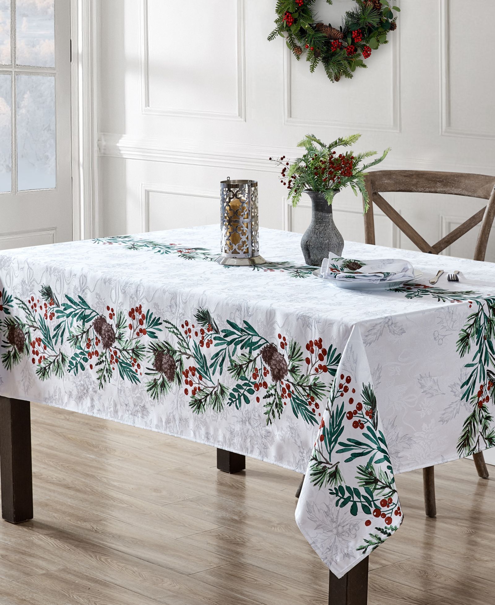 Elrene Holly Berry Flourish Holiday Fabric Rectangle Tablecloth, 84"x 60"