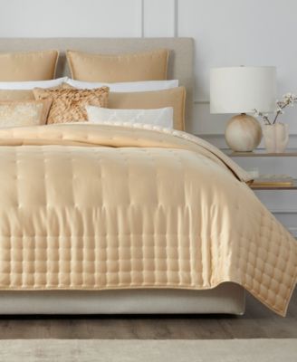 Donna Karan Home шелковое стеганое покрывало, King