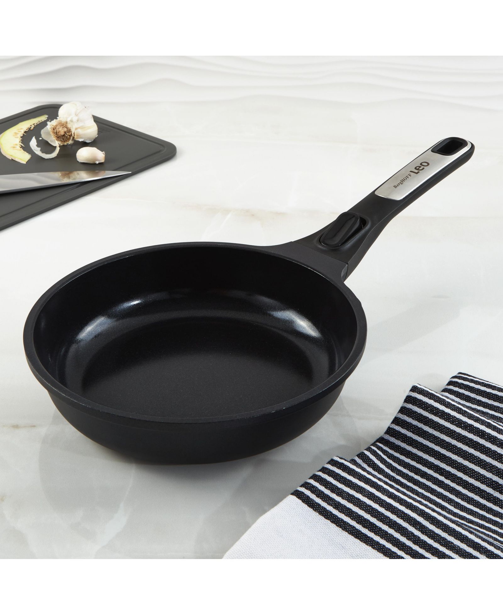 BergHOFF Leo Phantom Nonstick Ceramic 8" Frying Pan