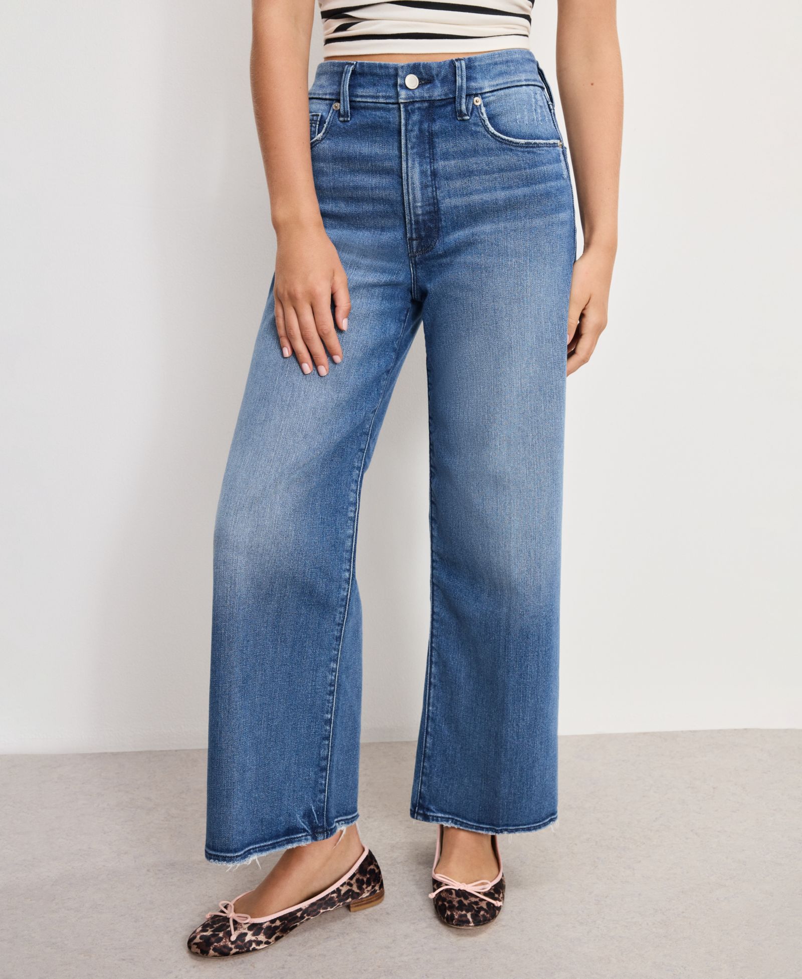 Good American Women's Good Waist Palazzo Cropped Jeans, Regular & Plus Size