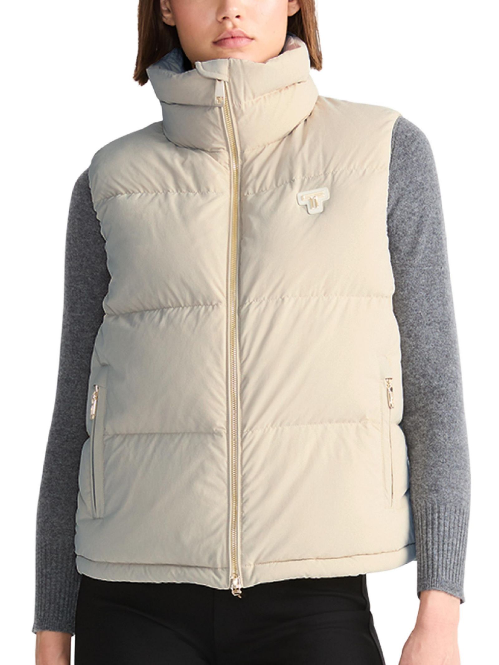 TUMI Women's Heat Seal Quilted Midweight Prima Loft Filled Vest