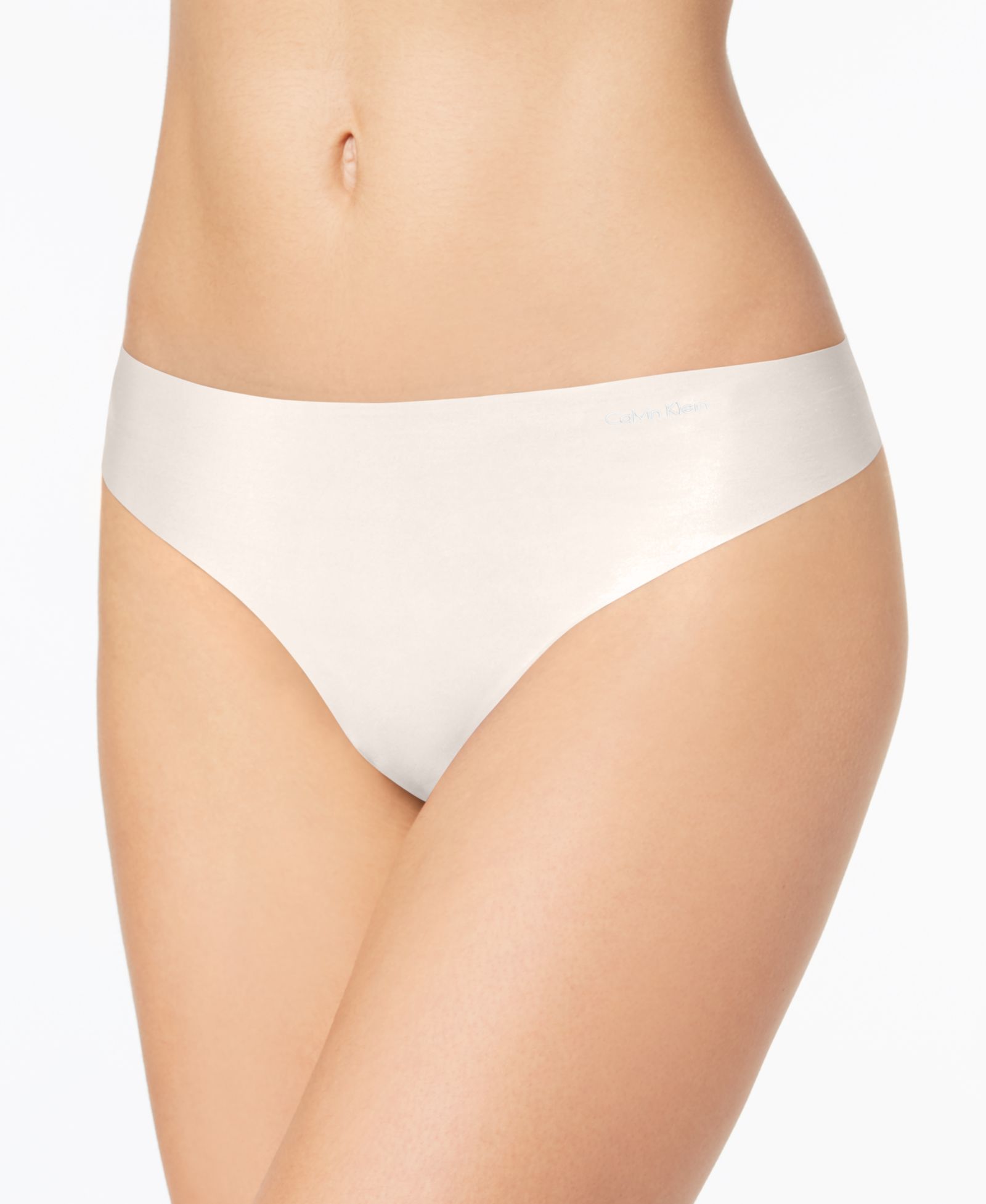 Calvin Klein Женское нижнее белье Invisibles Thong D3428