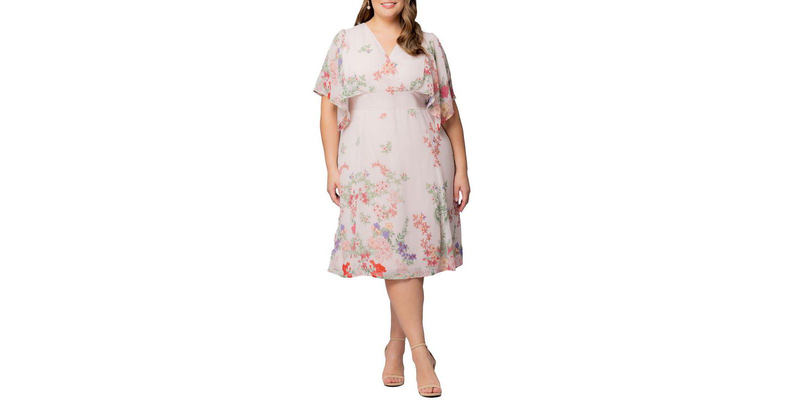 Коктейльное платье Kiyonna Plus Size с принтом по краям