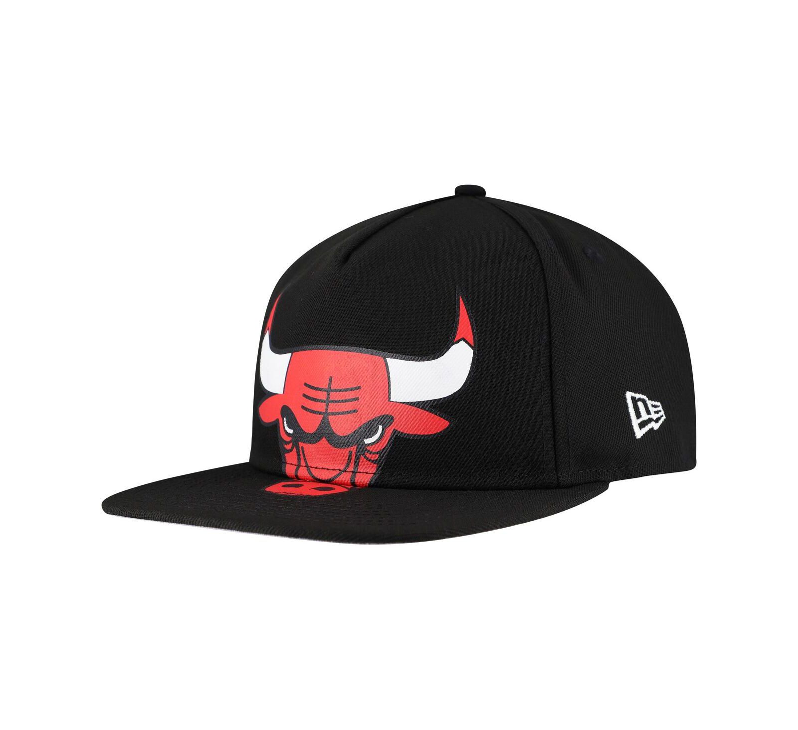 New Era Men's Black Chicago Bulls Oversized Puff Print Logo Golfer Snapback Hat
