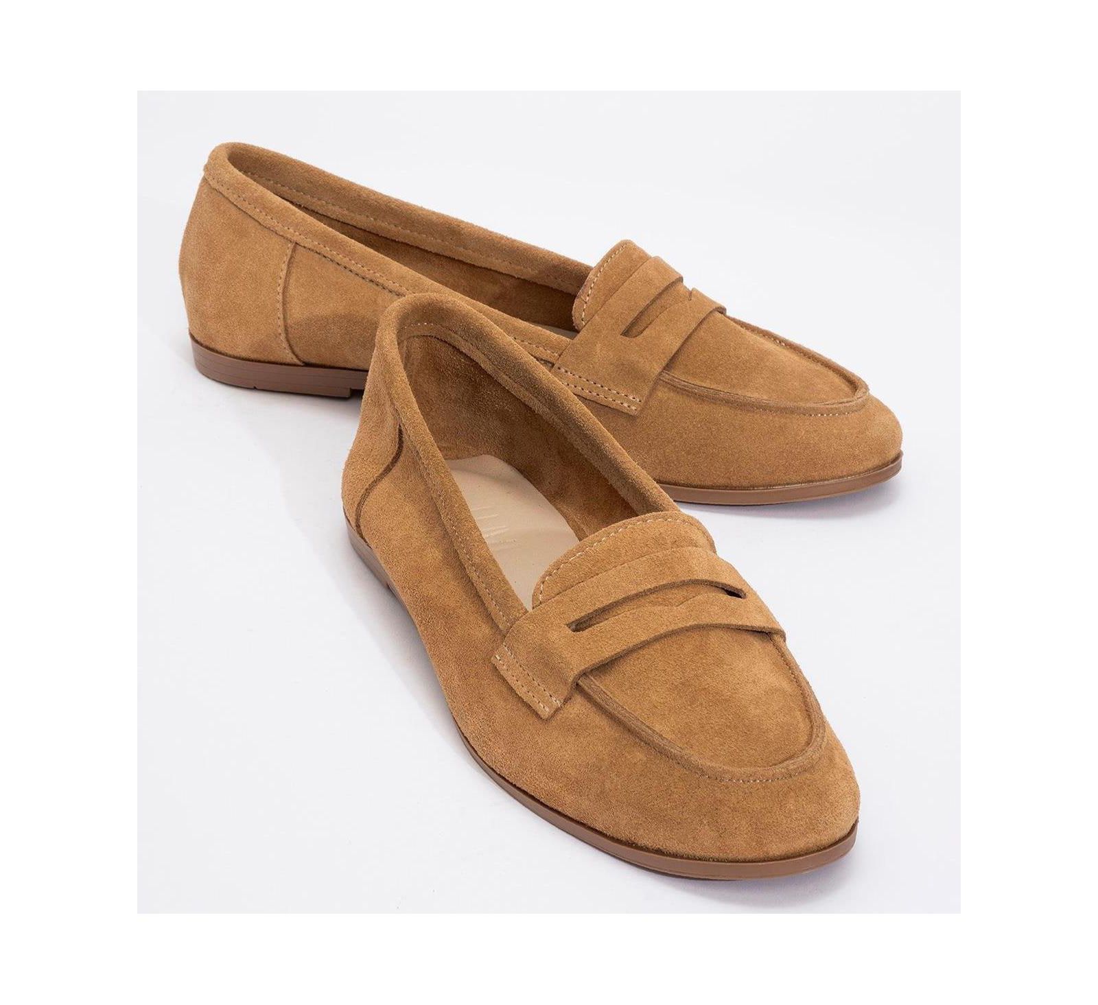 Forever & Always Shoes Women's Dorothy Leather Loafer