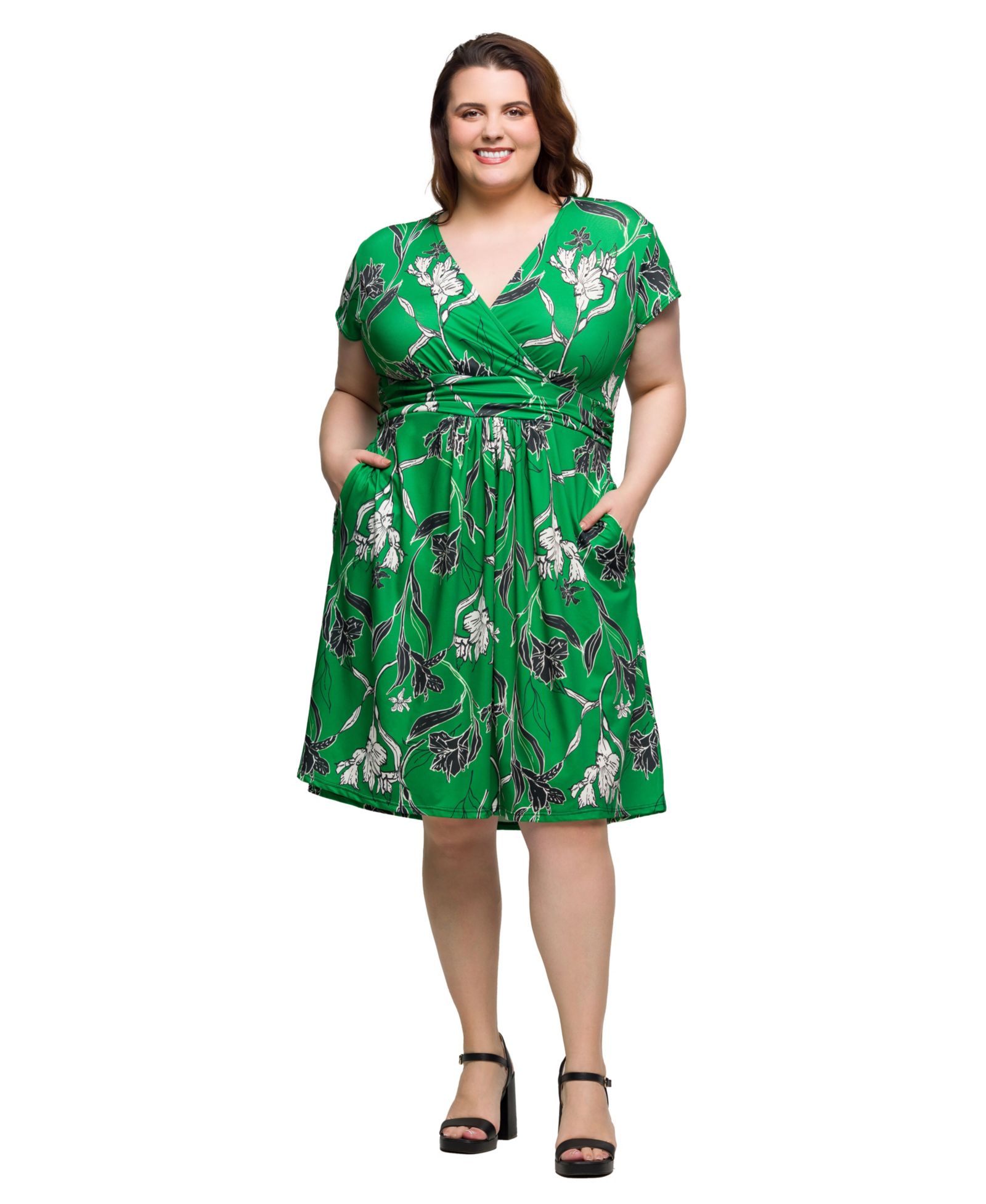 Платье 24seven Comfort Apparel Plus Size Cap Sleeve V-Neck Knee Length Pocket