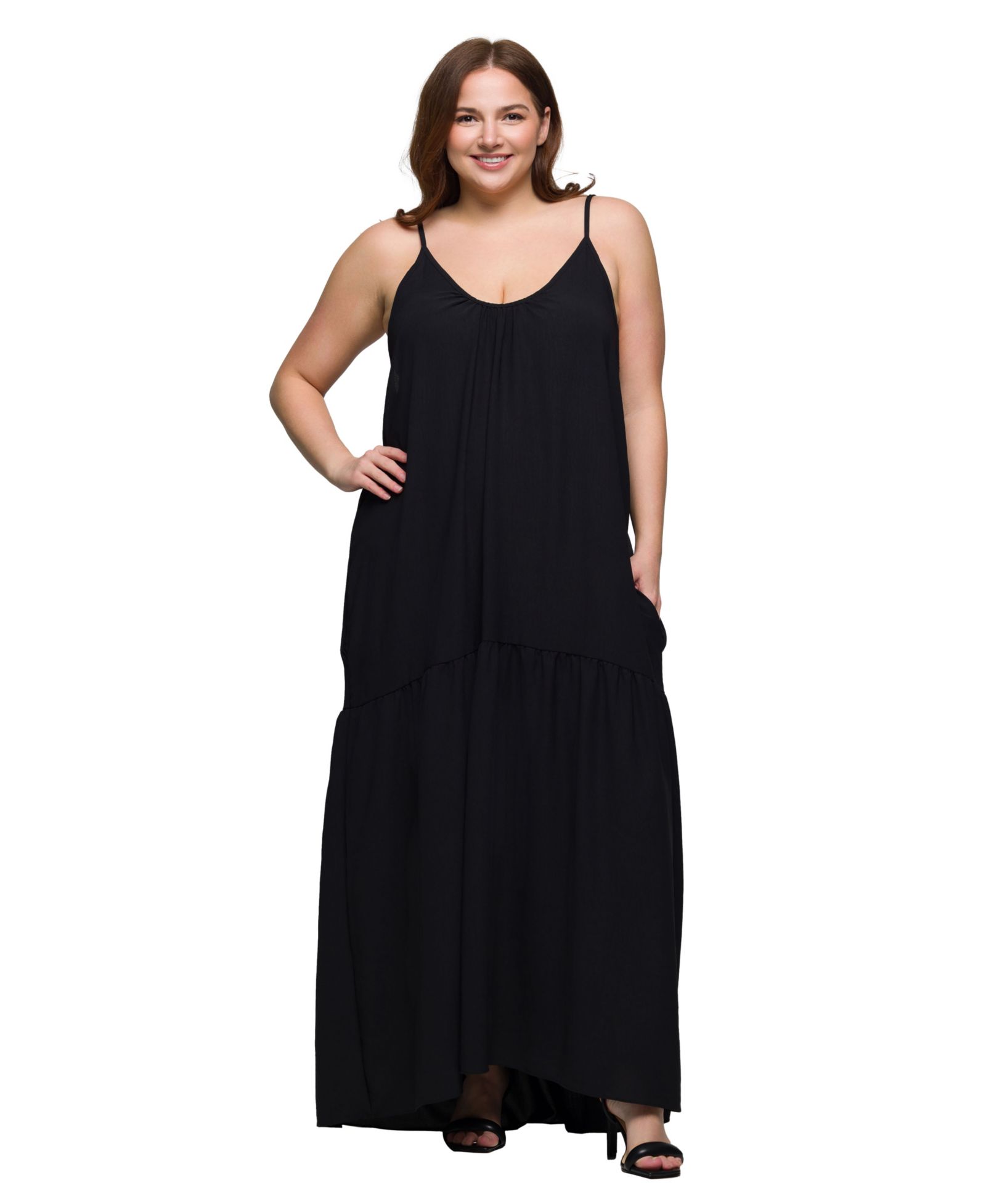 Платье макси Plus 24seven Comfort Apparel с тонкими бретелями и карманами