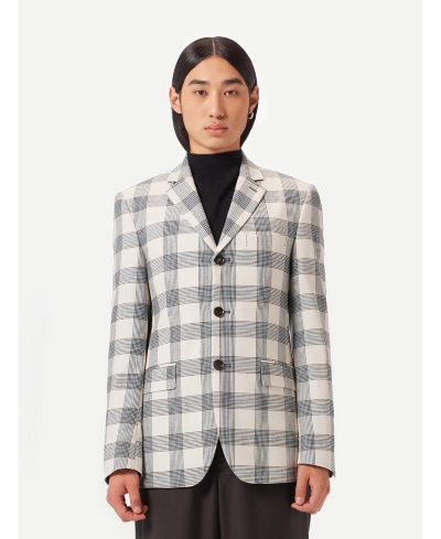 Neutral-vaporous gray