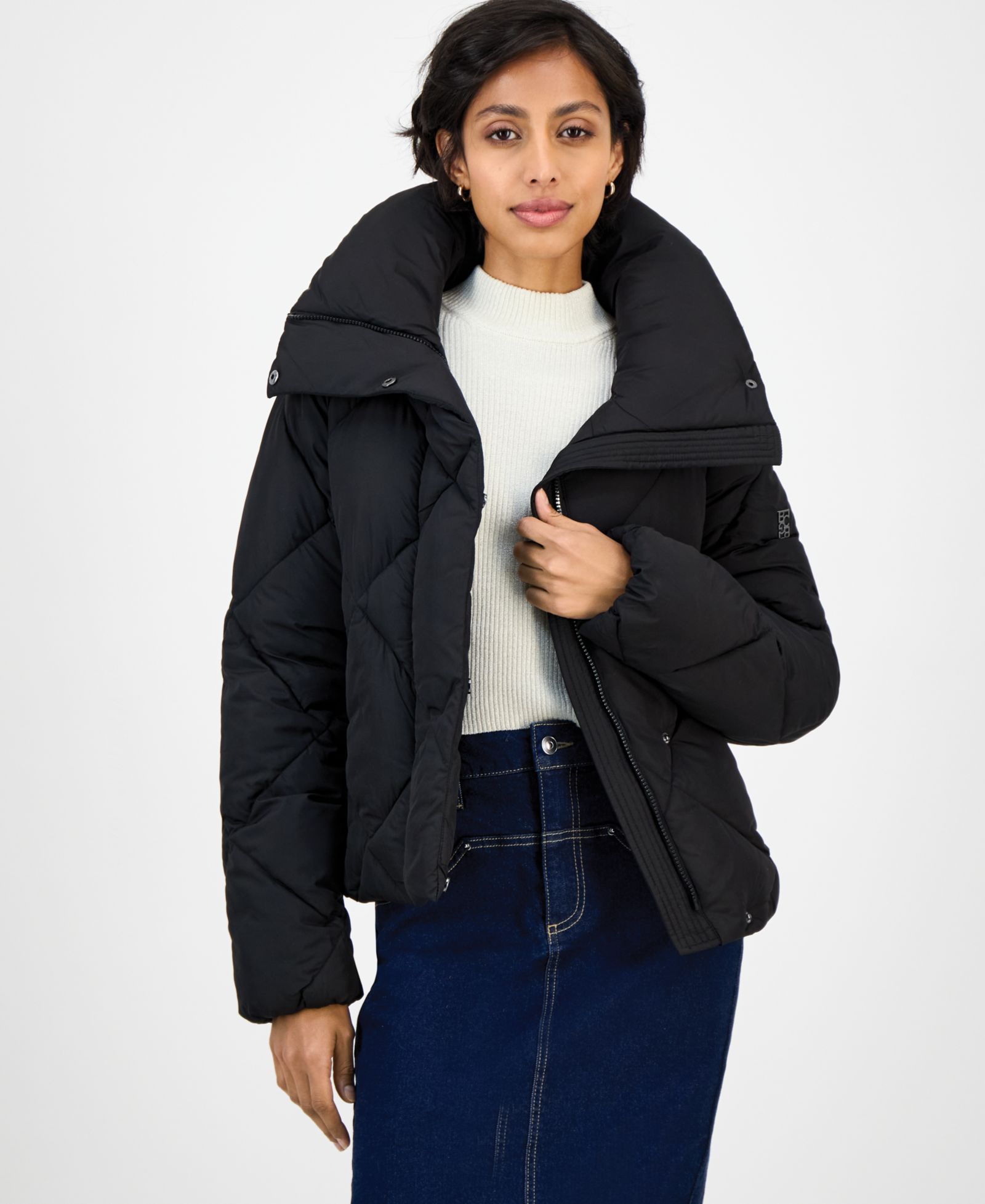 BCBG Women's Short Diamond Puffer Coat