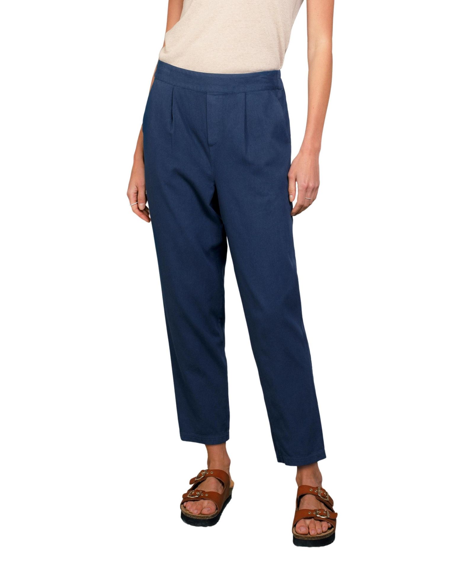 Celtic & Co. Women's Twill Tapered Pull On Pants