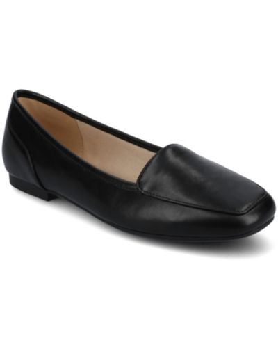 Journee Collection Women's Noelia Square Toe Tailored Flats