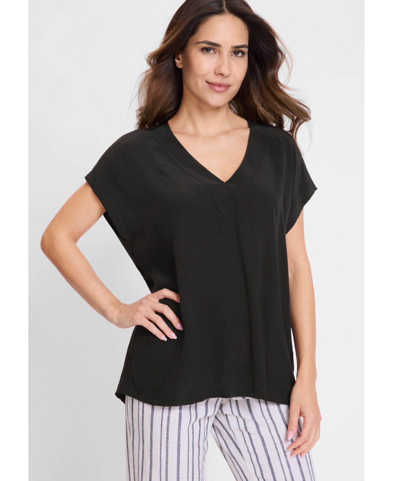 Olsen Women's Solid V-Neck Blouse