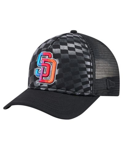 New Era Men's Black San Diego Padres Gradient 9FORTY A-Frame M-Crown Trucker Adjustable Hat