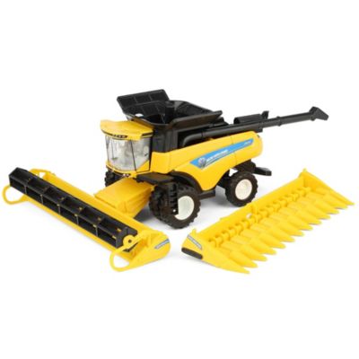Модель комбайна ERTL 1/64th New Holland CR8.90 с жатками для кукурузы и зерна