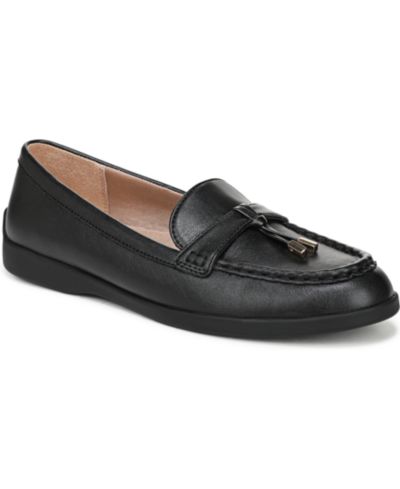 LifeStride Women's Malta 3  Round Toe Slip On Tassel Loafers