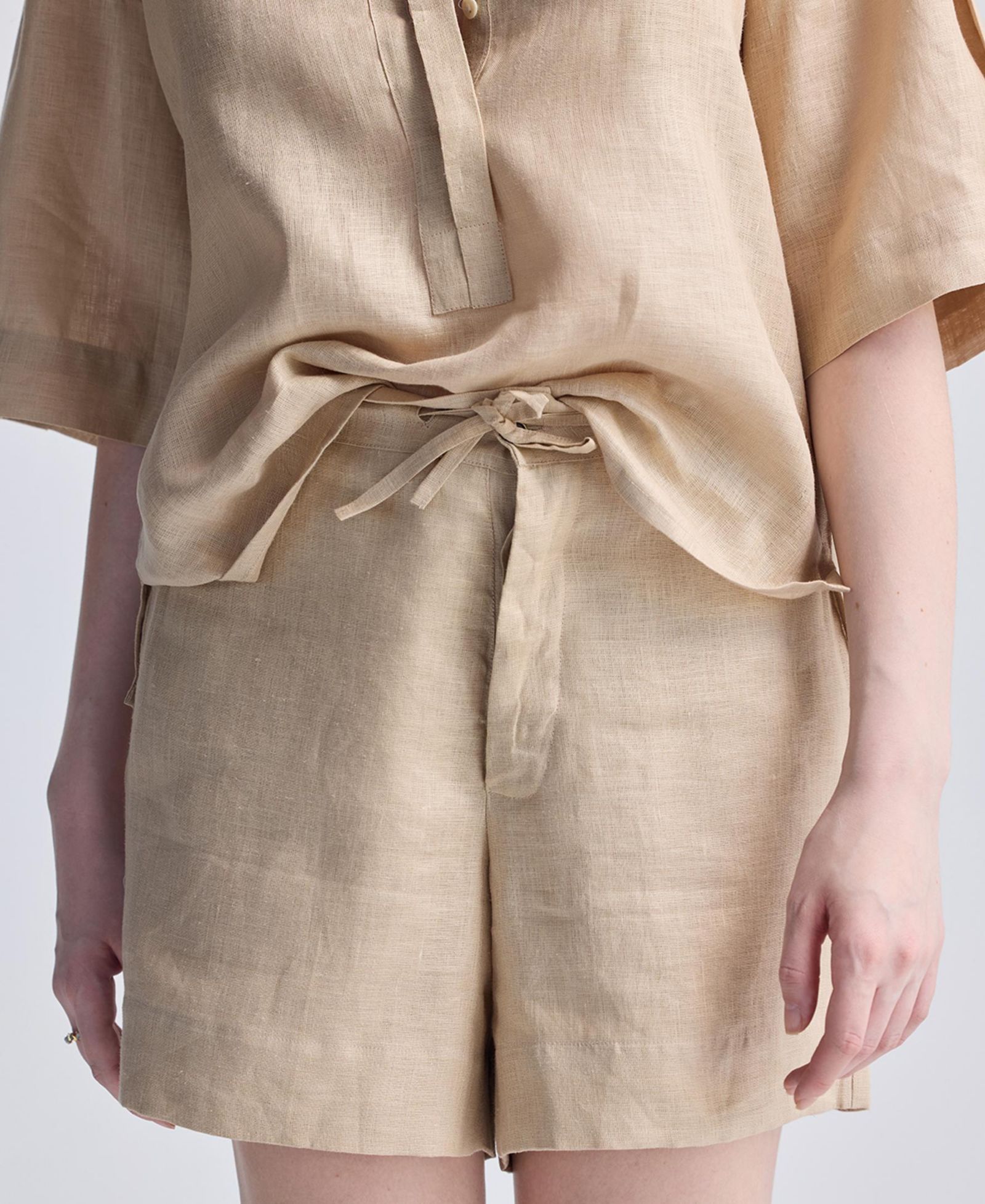 Reistor Women's Drawstring Shorts in Neutral Beige