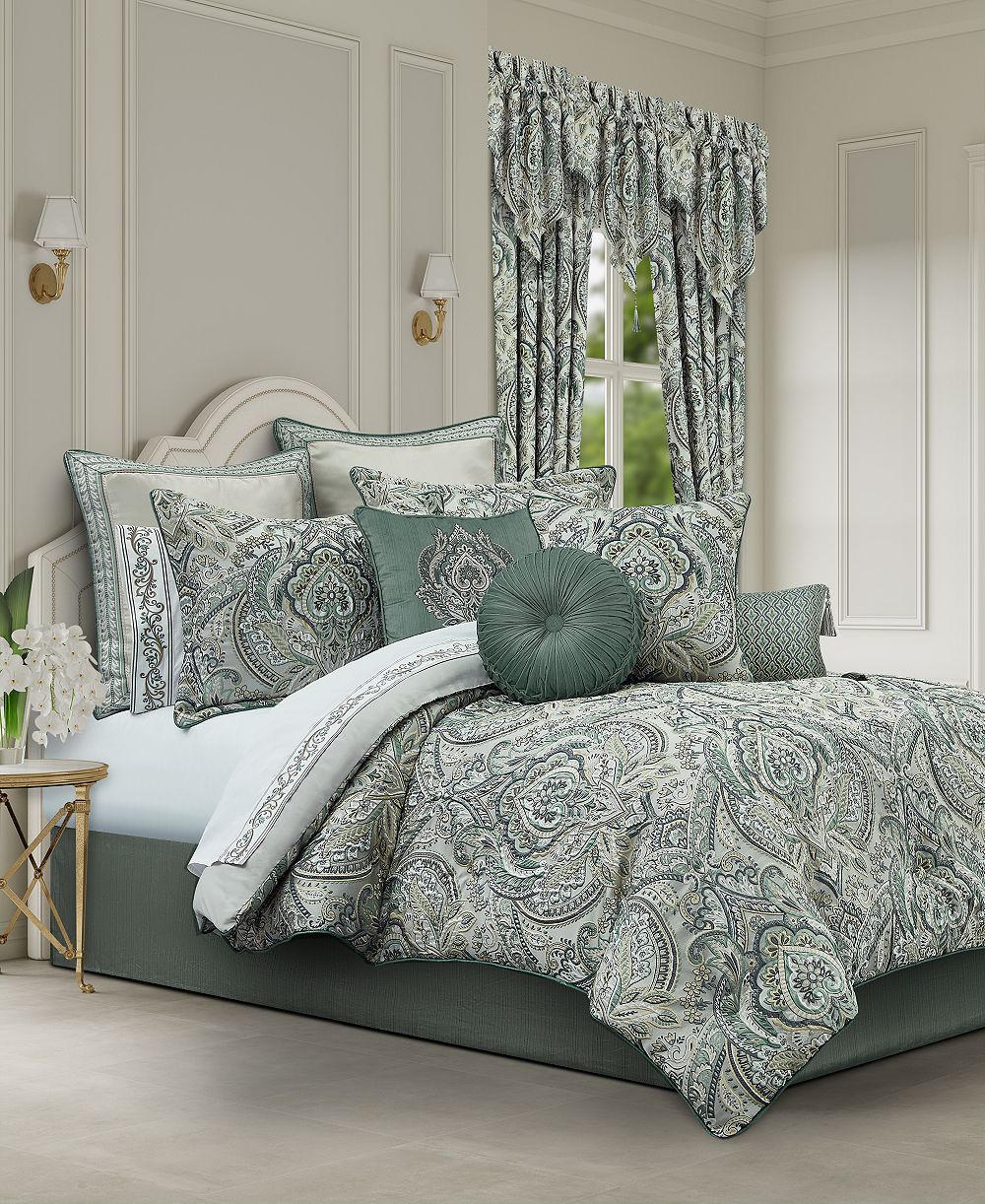 J Queen New York Nico 4-Pc. Comforter Set, King