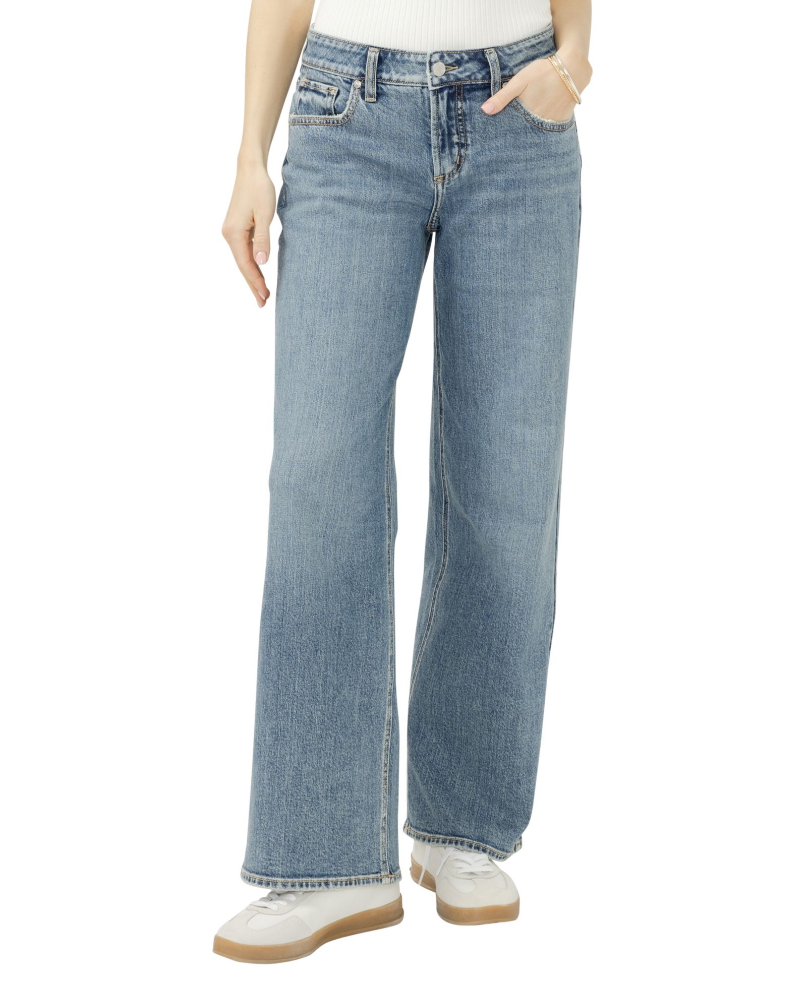 Silver Jeans Co. Women's Suki Mid Rise Curvy Fit Wide Leg Jeans
