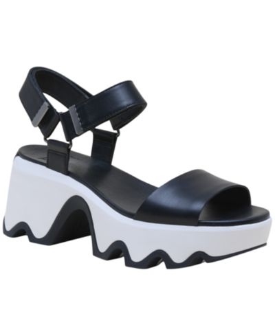 Sorel Women's Kinetic Aura Y-Strap Sandals