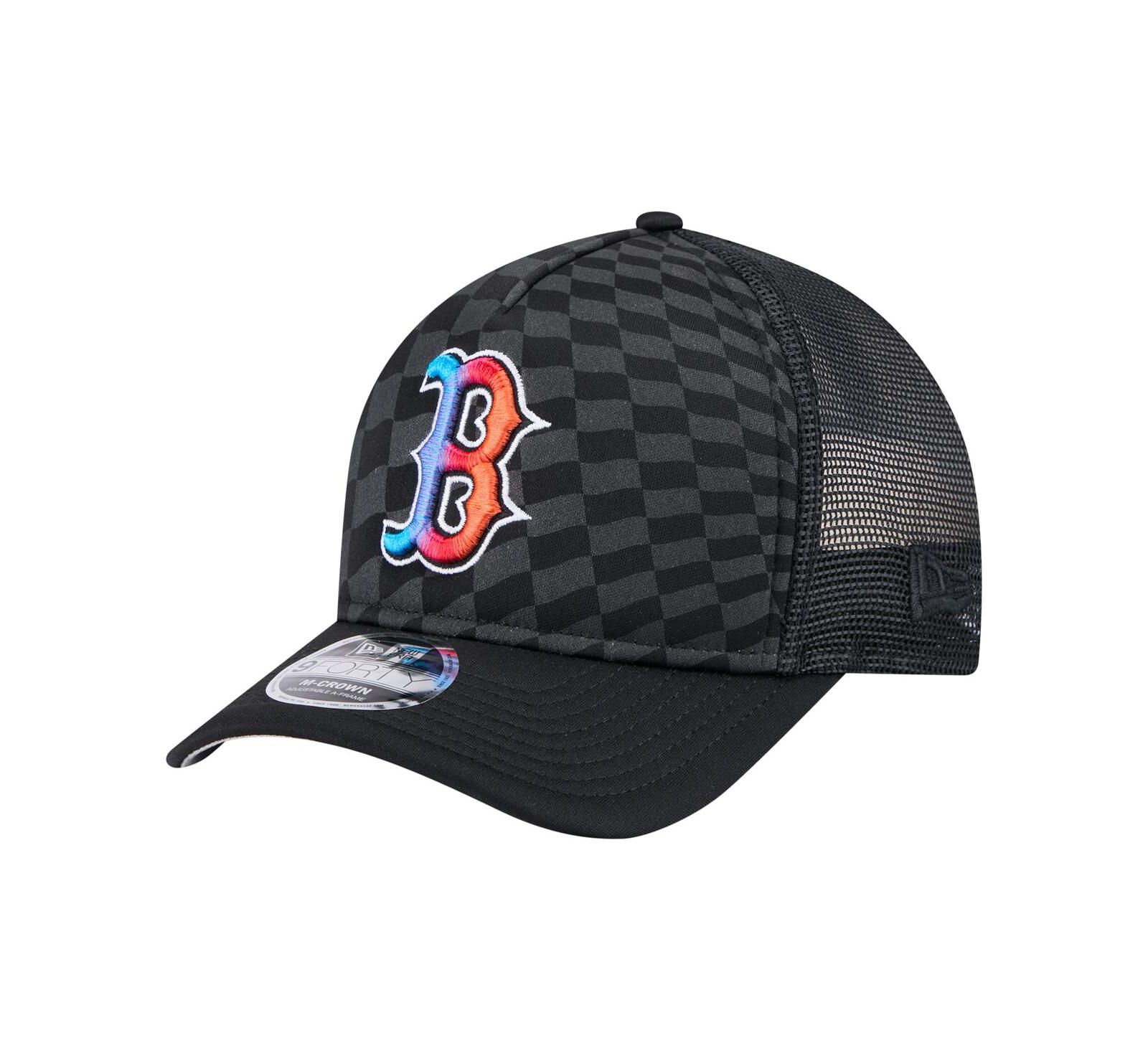 Мужская кепка New Era Black Boston Red Sox Gradient 9FORTY A-Frame M-Crown Trucker Adjustable Hat
