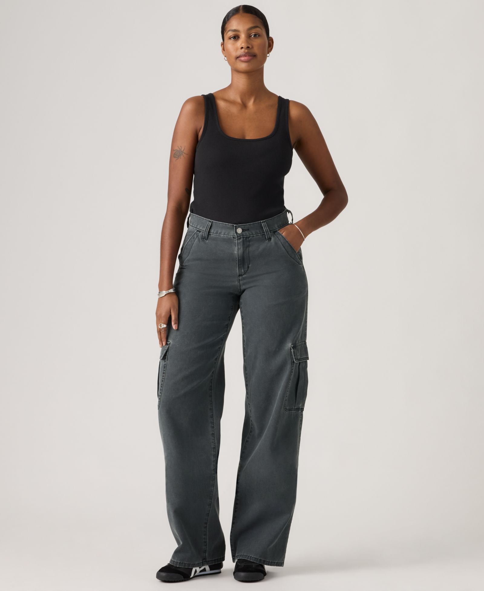 Levi's Women's Superlow Loose Cargo Jeans