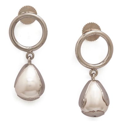 Dhwani Bansal серьги Luludrop с жемчугом Baroque, покрытие Silver Rhodium