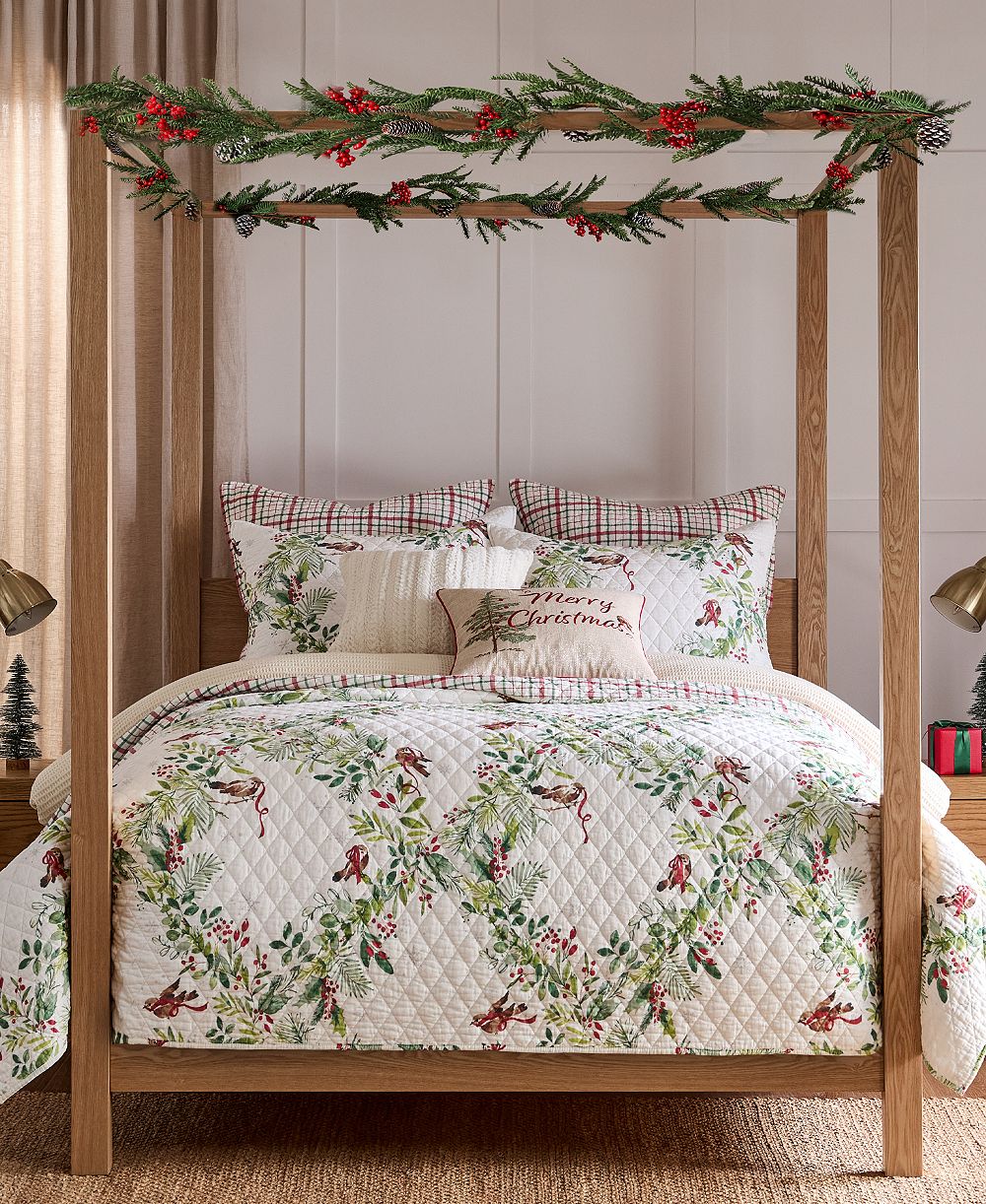 Levtex Home Tinsel Tidings Reversible Quilt, King/California King