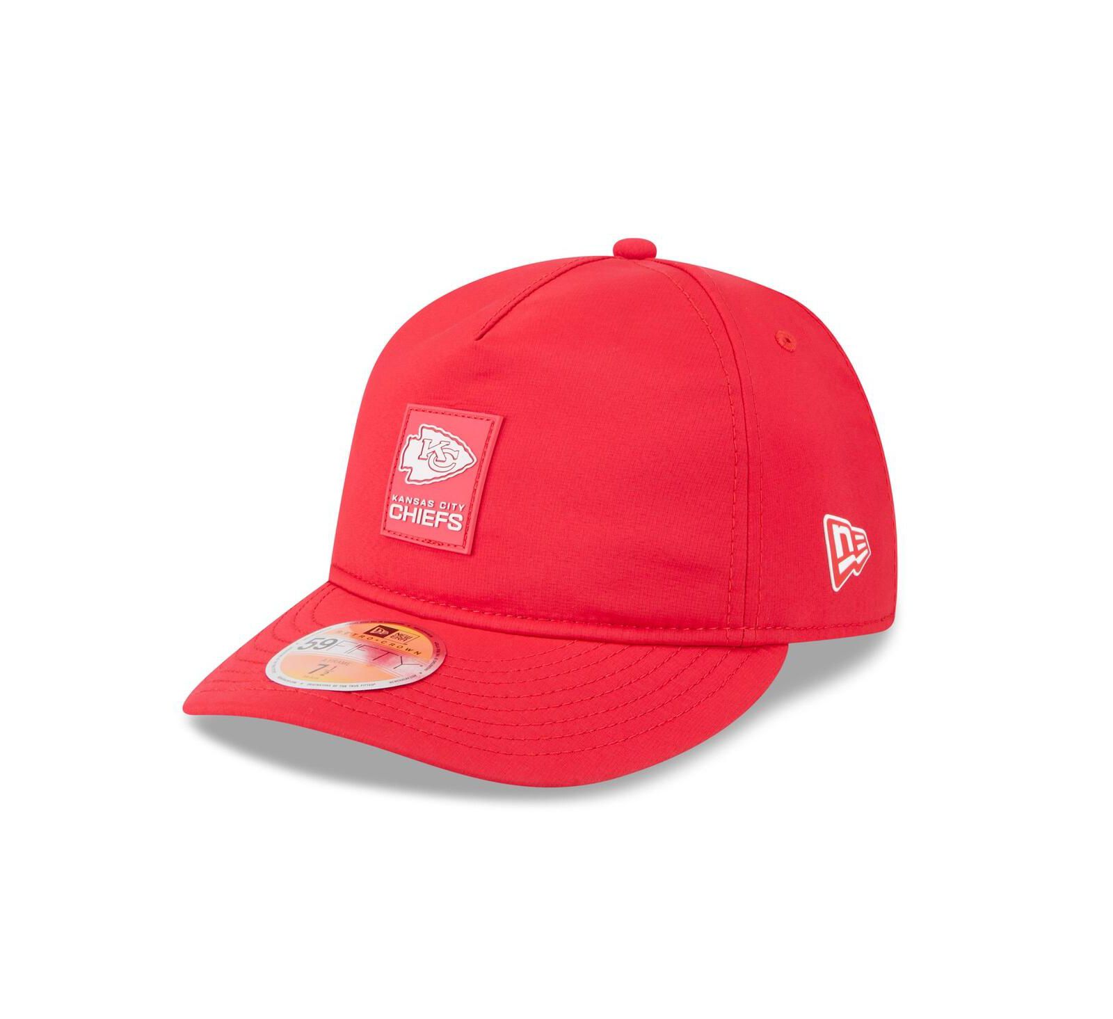 Мужская кепка New Era Red Kansas City Chiefs 2025 Sideline Retro Crown 59FIFTY Fitted