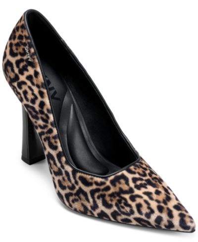 Женские туфли-лодочки DKNY Cinthia High Pointed Toe Pumps