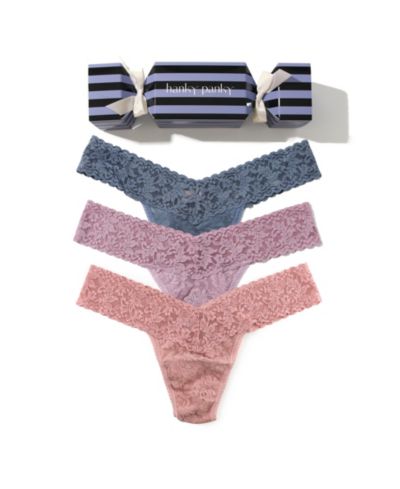 Hanky Panky Women's Signature Lace Low Rise 3 Pack Thong Underwear