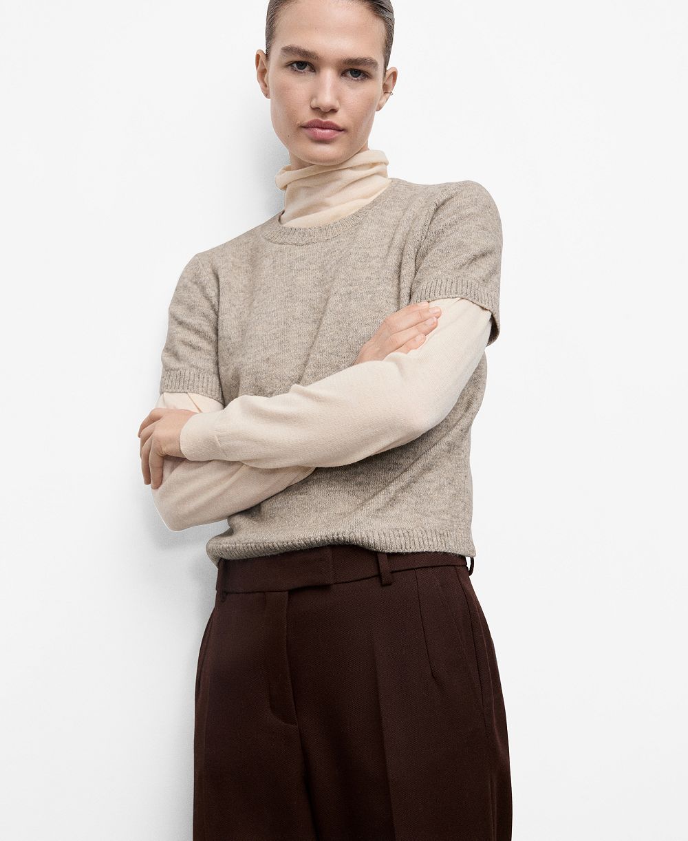 Женский трикотажный свитер Mango с коротким рукавом