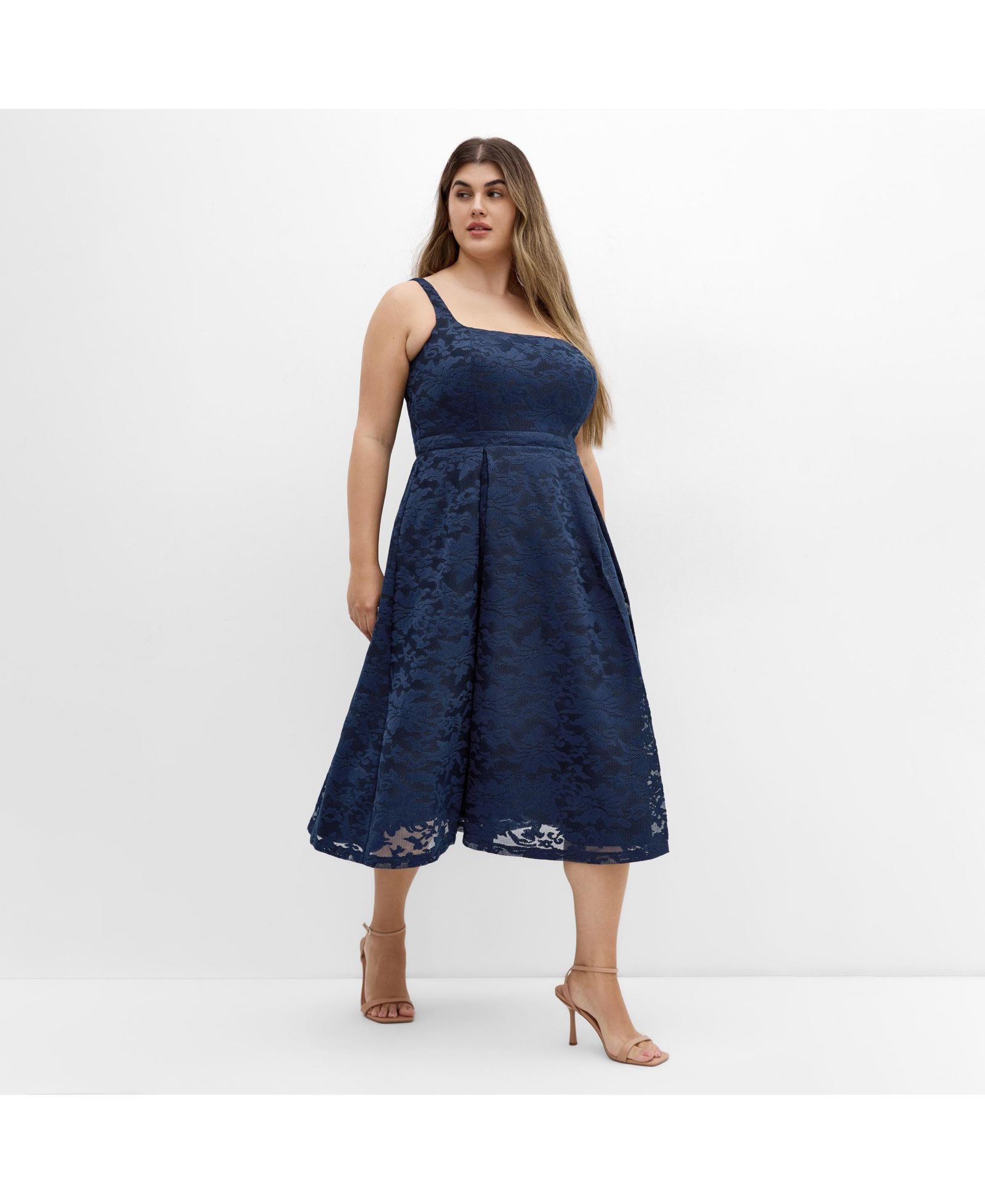 Платье миди CITY CHIC Plus Size Jacklynn
