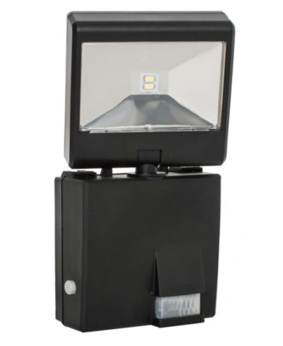 MAXSA Innovations Battery-Powered LED Security Spotlight