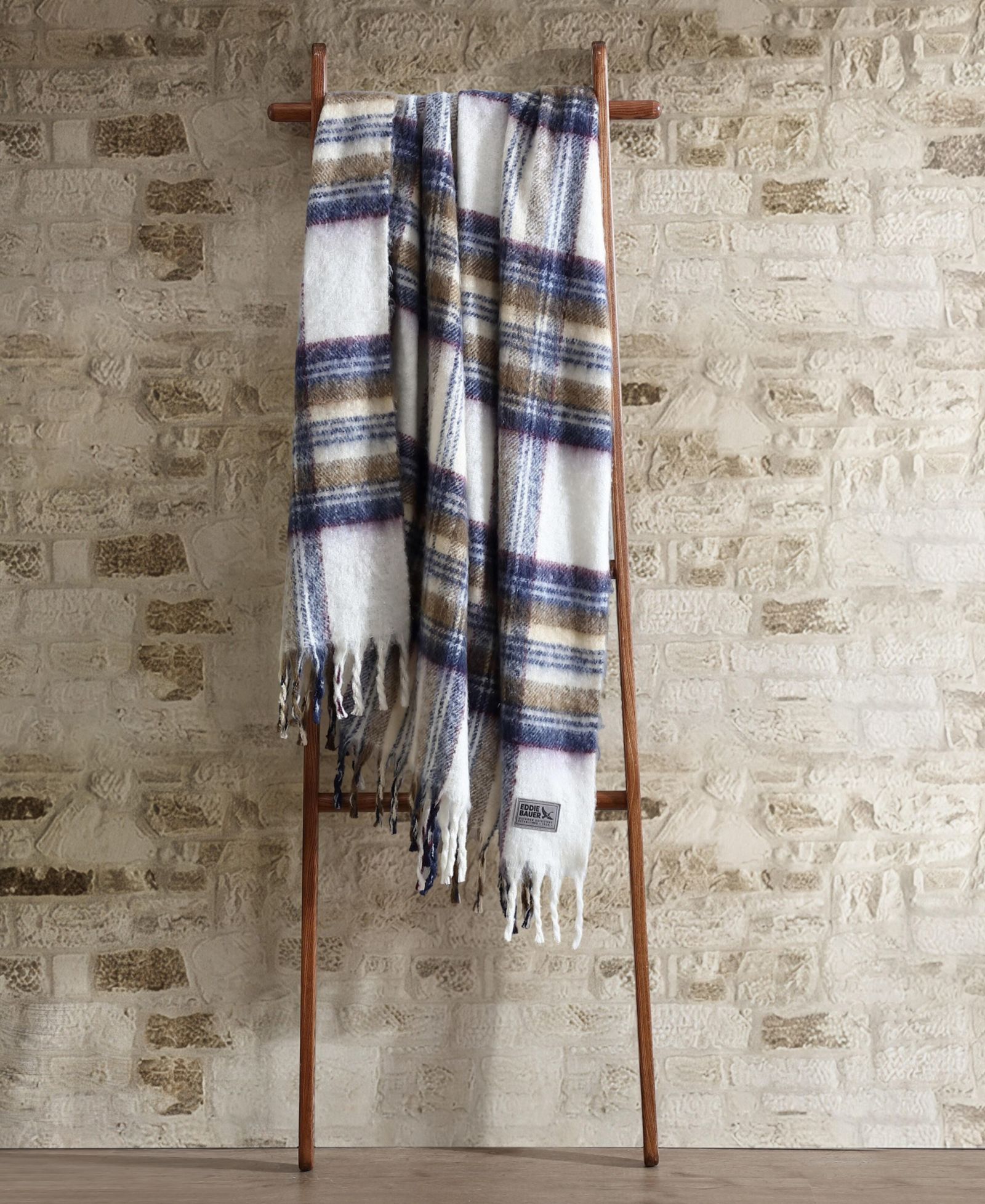 Плед Eddie Bauer Plaid Faux Mohair, 60" x 50""},{"id