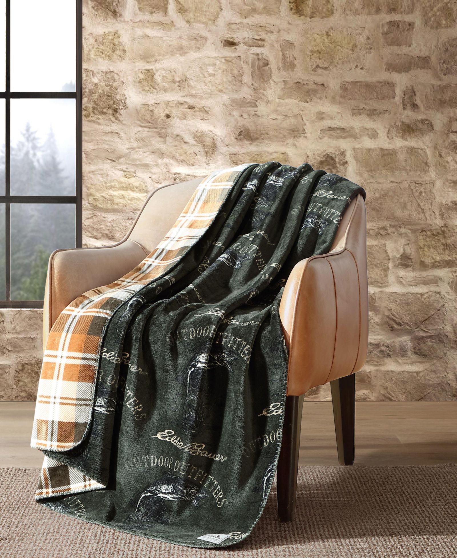 Декоративный фланелевый плед Eddie Bauer 70" x 60"