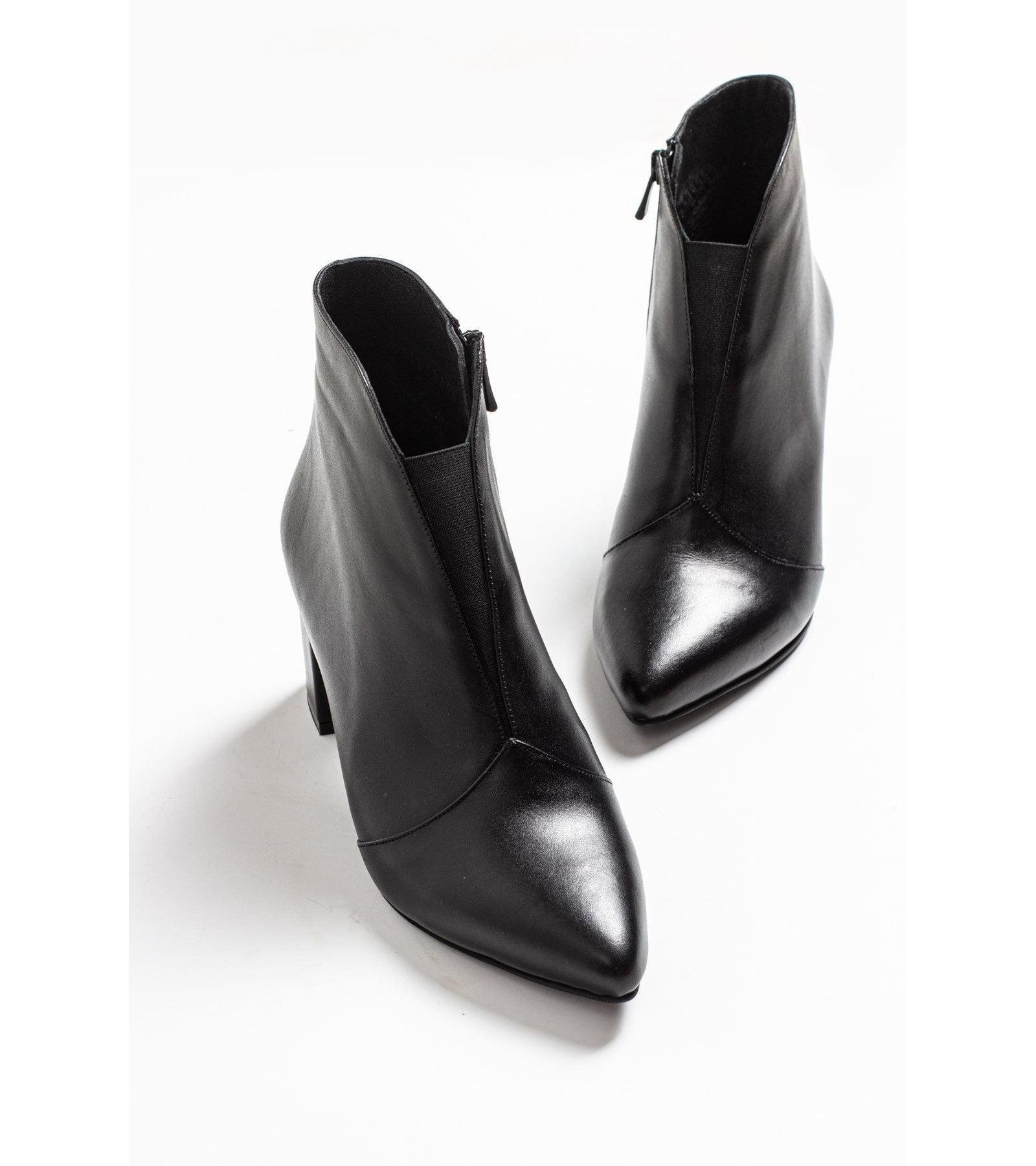 Forever & Always Shoes Women's Finda Leather Block Heel Boot