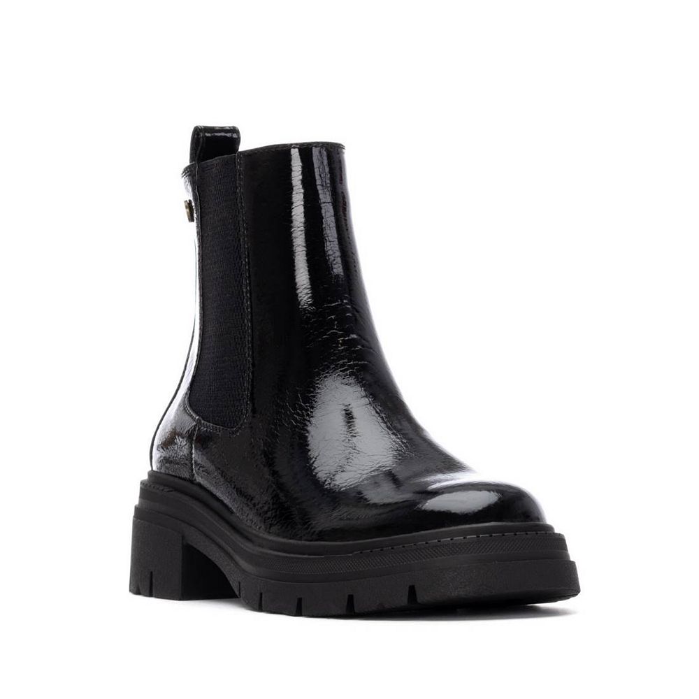 XTI Women's Patent Leather Chelsea Booties