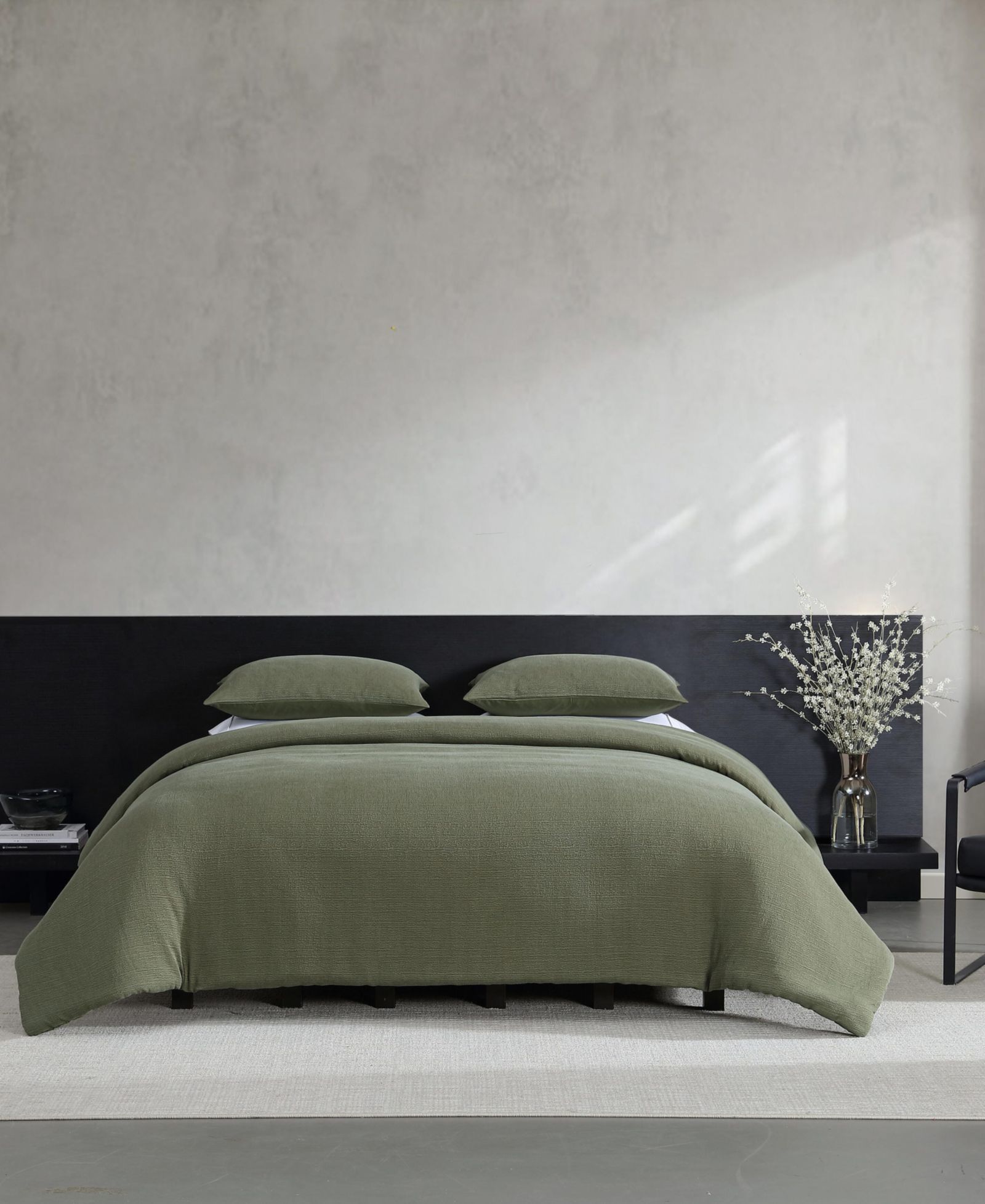 Vera Wang Carved Lines Matelassé 3-Pc. Comforter Set, King