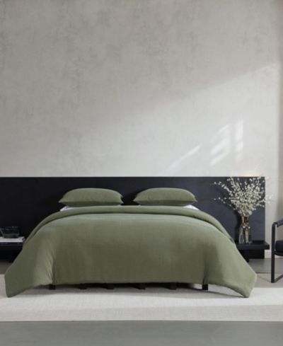 Vera Wang Carved Lines Matelassé 3-Pc. Duvet Cover Set, Queen